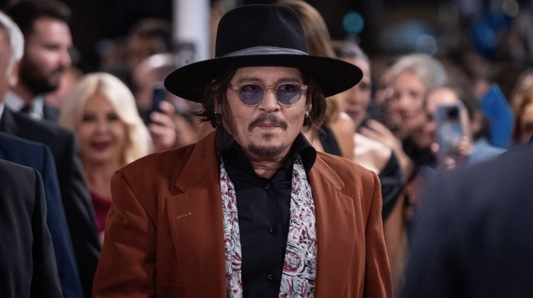 Aktyor Conni Depp