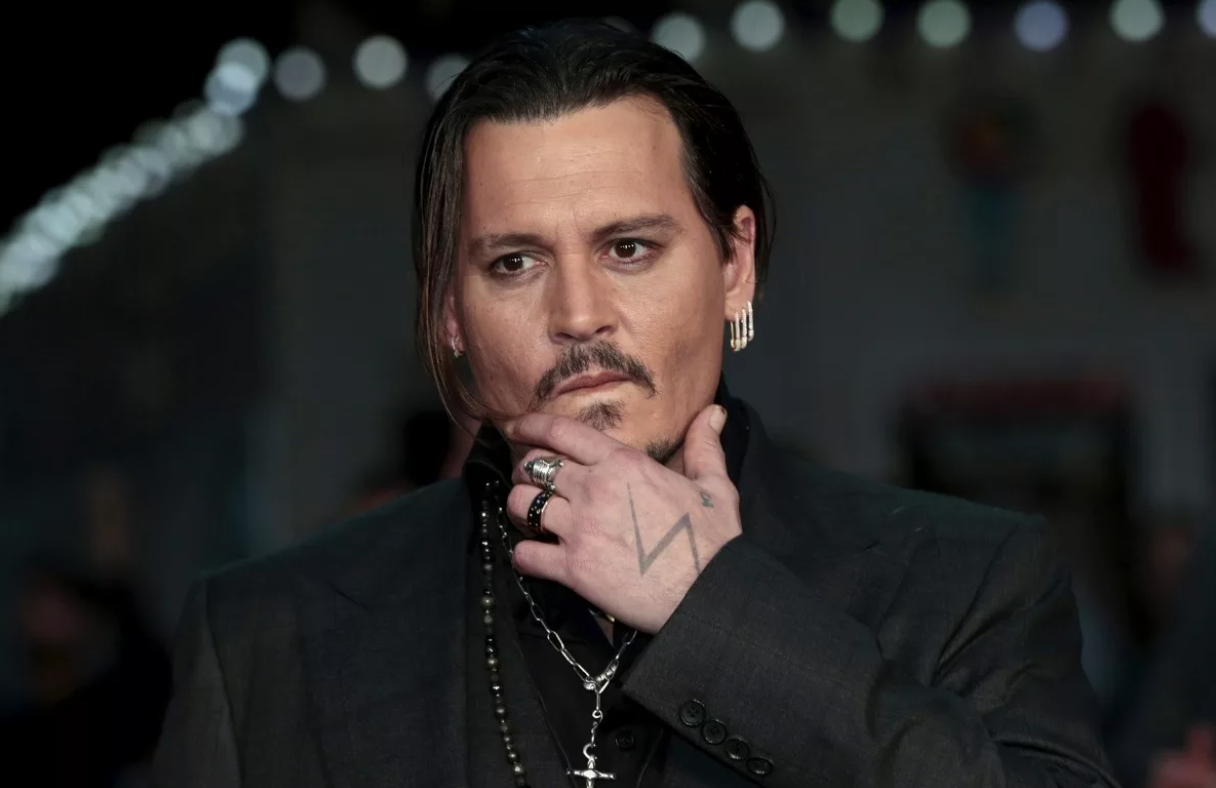 Conni Depp və Laure Bulleau sevginin yeni üfüqləri